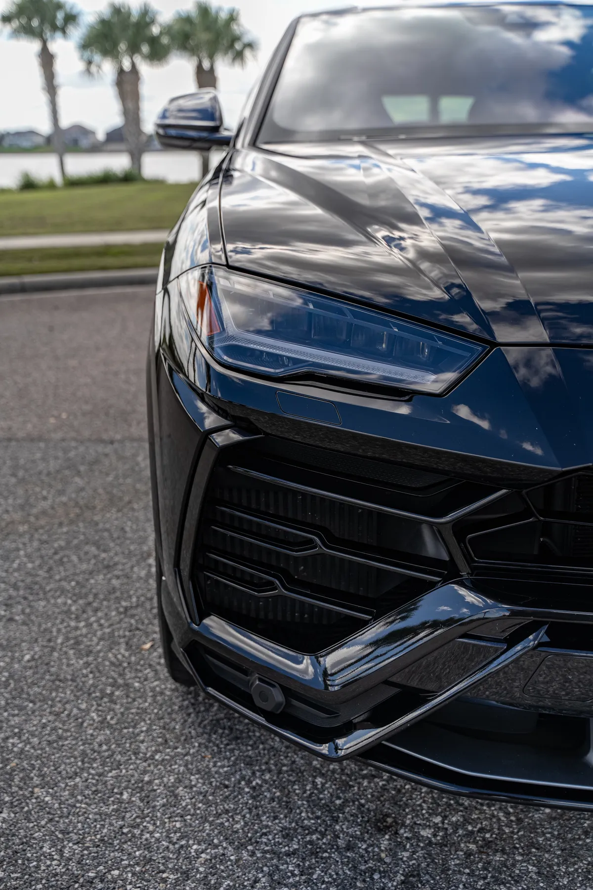 Lamborghini Urus thumbnail 8